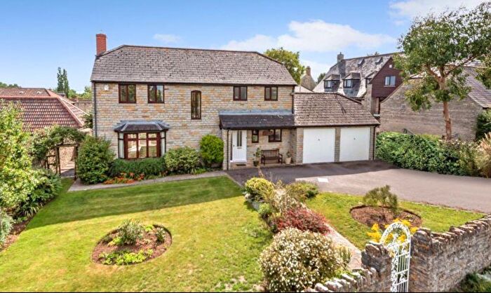 4 Bedroom Detached House To Rent In Somerton, TA11