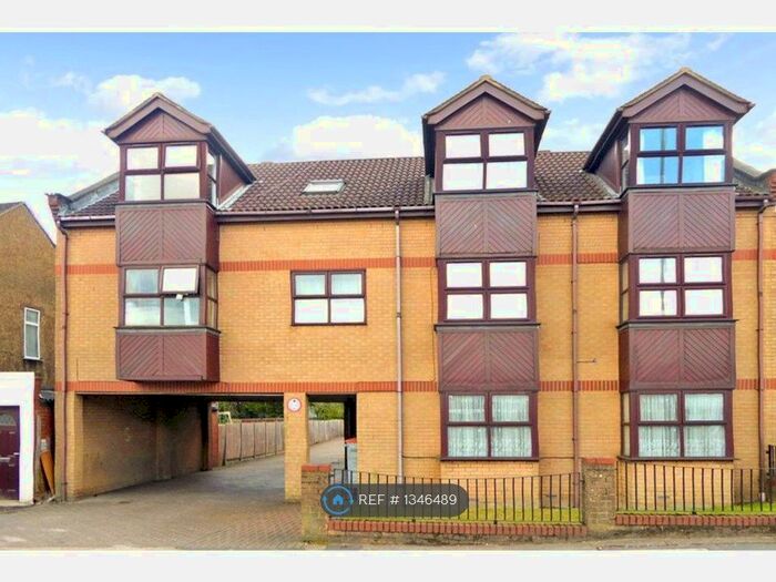 1 Bedroom Flat To Rent In Ainsland Court, Luton, LU4
