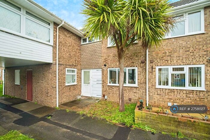 3 Bedroom Terraced House To Rent In Vandyke, Bracknell, RG12