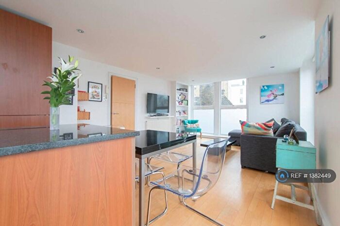 1 Bedroom Flat To Rent In Transenna Works, London, N1