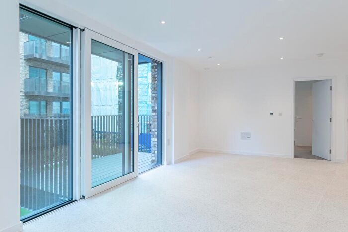 1 Bedroom Apartment To Rent In Apartment, Georgette Apartments, Cendal Crescent, London, E1