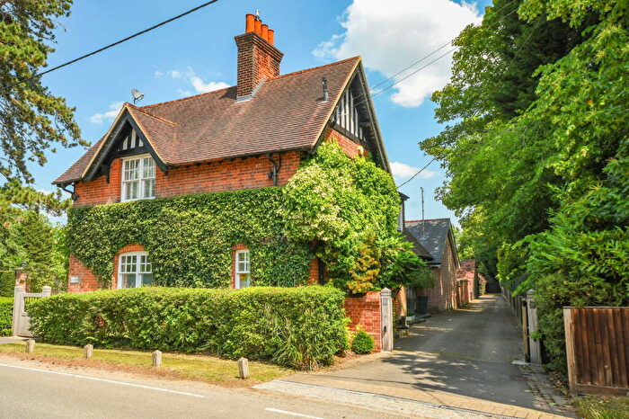 3 Bedroom Detached House For Sale In Mill Green Road, Mill Green, Fryerning, CM4