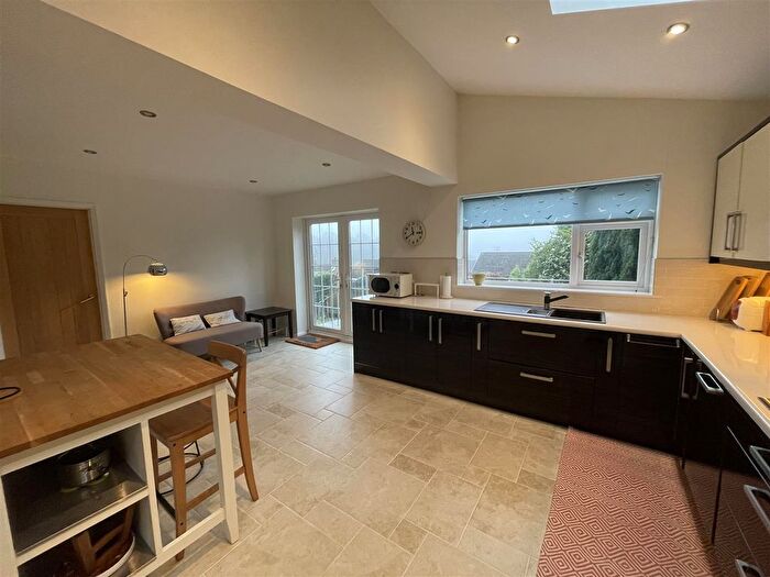 4 Bedroom Property To Rent In Derriman Glen, Ecclesall, S11