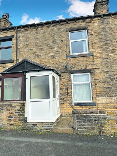 2 Bedroom Property To Rent In Woodside Road, Halifax, HX3