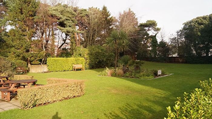 2 Bedroom Flat To Rent In Christchurch Road, Bournemouth, BH1