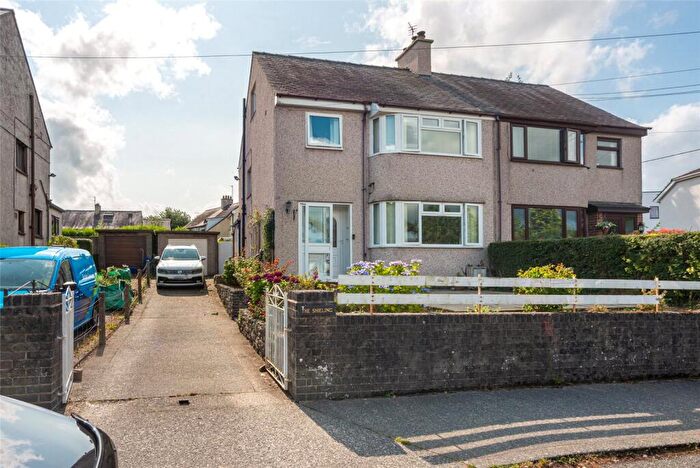 3 Bedroom Semi-Detached House For Sale In Penrhosgarnedd, Bangor, Gwynedd, LL57
