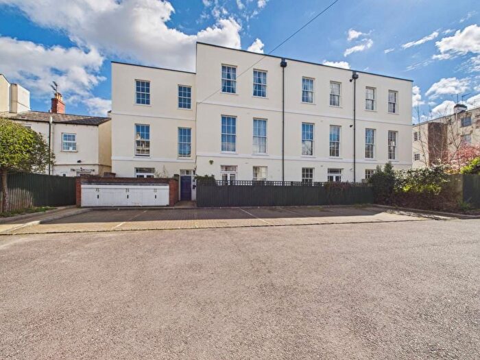 2 Bedroom Flat To Rent In Festival House, Berkeley Street, GL52