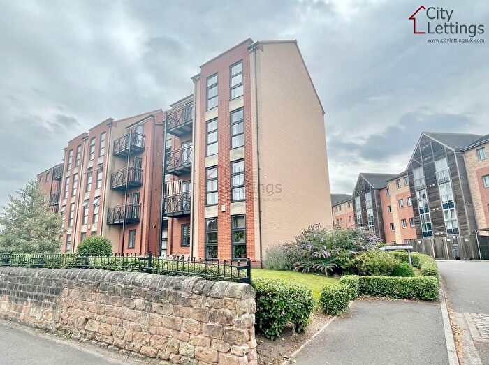 2 Bedroom Apartment To Rent In Templars Court, Radford, NG7