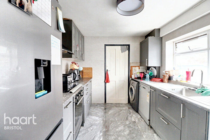 3 Bedroom Terraced House For Sale In York Road, Bristol, BS5