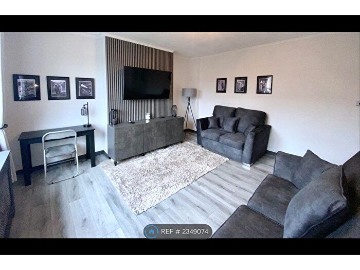 2 Bedroom Detached House To Rent In Fauldshead Road, Glasgow, PA4