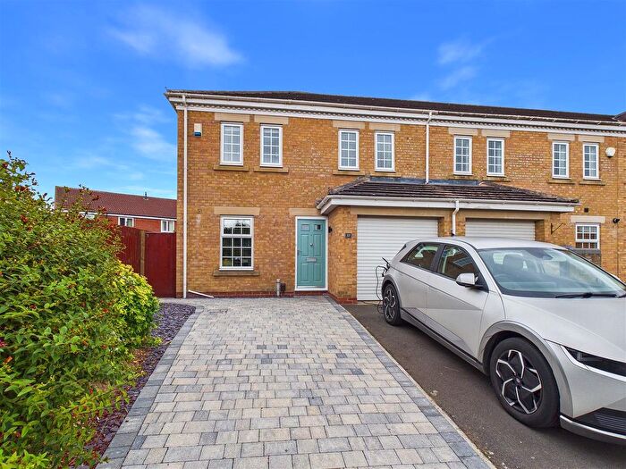 3 Bedroom End Of Terrace House For Sale In Trecastell, Ingleby Barwick, TS17