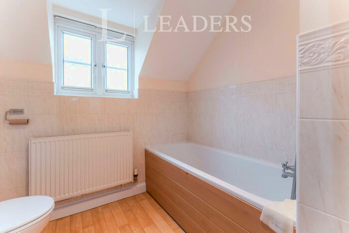 2 Bedroom Apartment To Rent In Games Yard, Stevenage, SG1