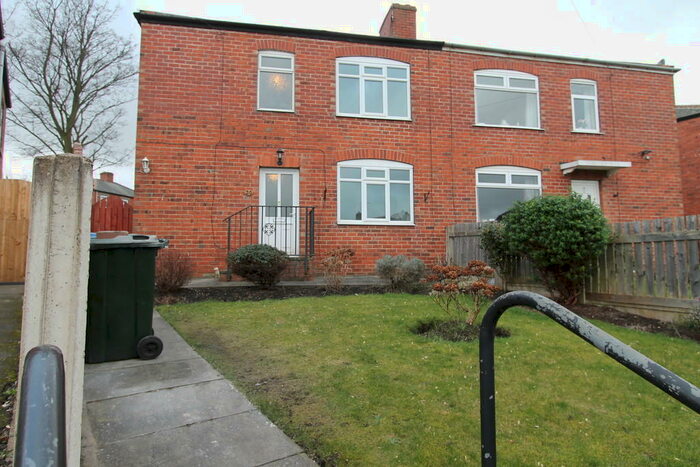 3 Bedroom Semi-Detached House To Rent In Samuel Road, Barnsley, S75