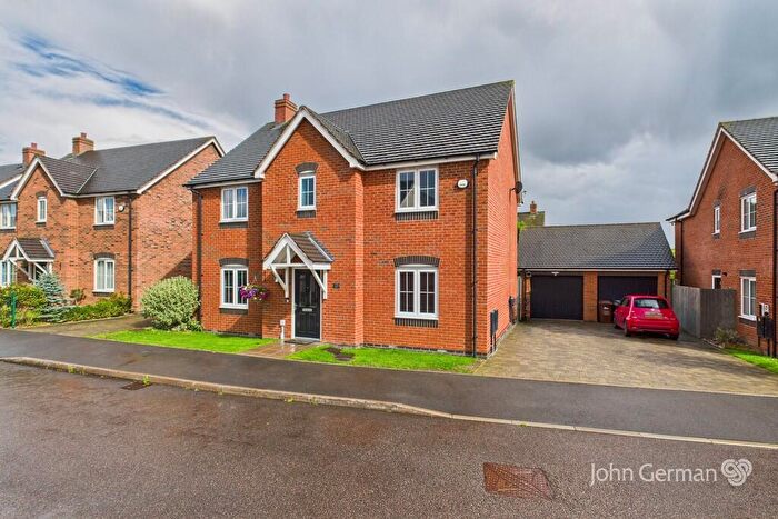 4 Bedroom Detached House For Sale In St. Peters Way, Yoxall, DE13