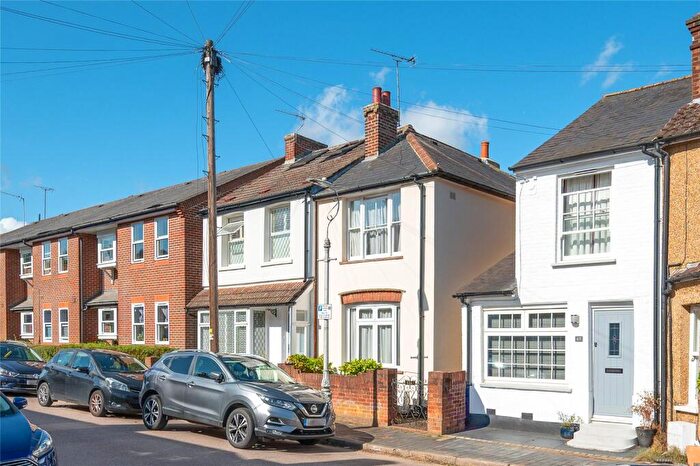 3 Bedroom End Of Terrace House For Sale In Heath Road, St. Albans, Hertfordshire, AL1