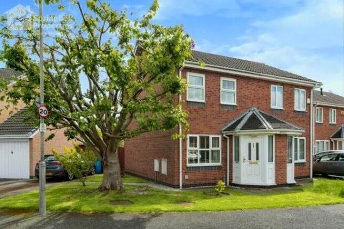2 Bedroom Semi-Detached House To Rent In Lindisfarne Drive, Liverpool, L12