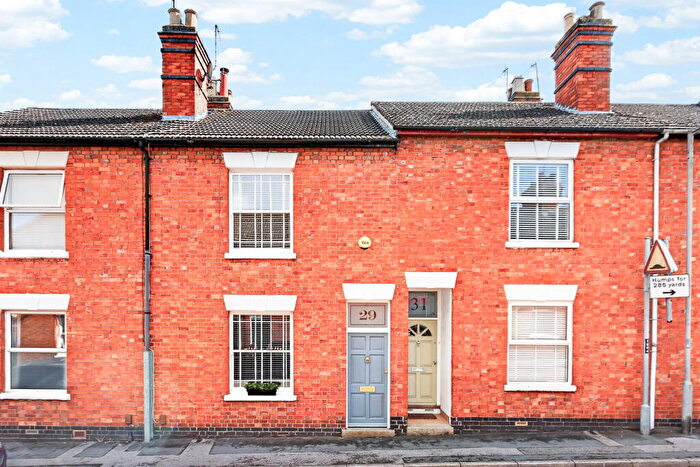 3 Bedroom Terraced House For Sale In Radcliffe Street, Wolverton, Milton Keynes, MK12