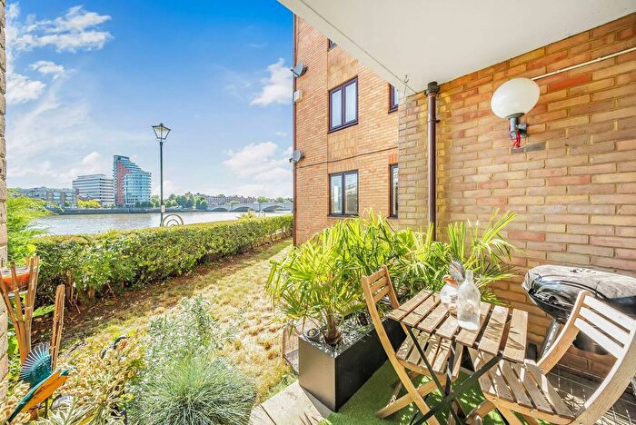 1 Bedroom Flat To Rent In Carrara Wharf, Hurlingham, London, SW6