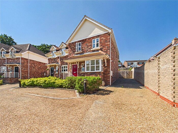 3 Bedroom Semi-Detached House To Rent In John Castle Way, Colchester, CO2