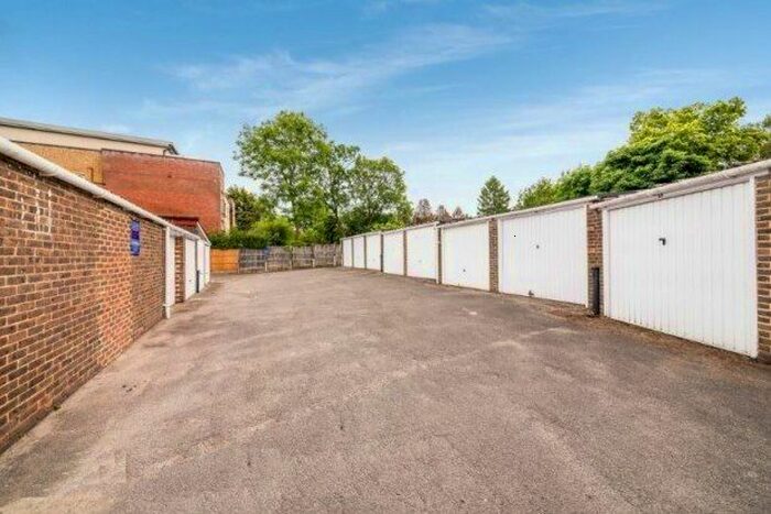 Property To Rent In Addiscombe Road, Croydon, CR0