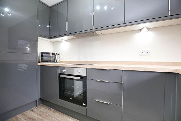 2 Bedroom Flat To Rent In Station Road, Forest Hall, NE12