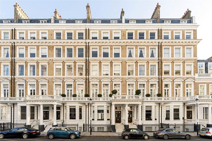 2 Bedroom Flat To Rent In Queen's Gate Gardens, London, SW7