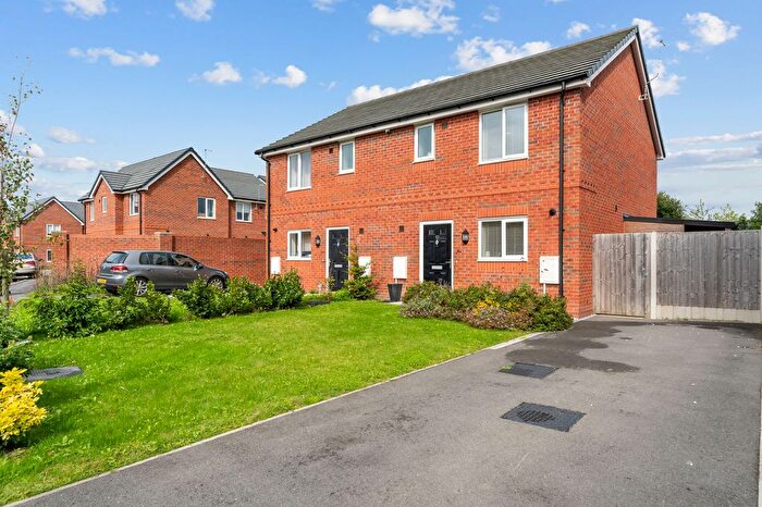 3 Bedroom Semi-detached House For Sale In Anchor Field, Leigh, WN7