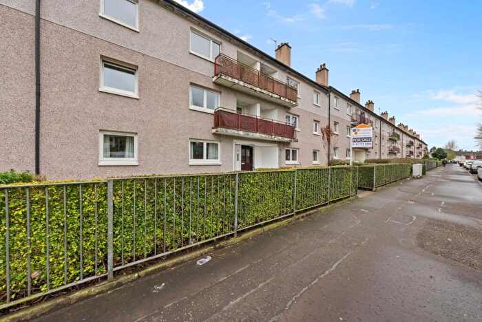2 Bedroom Flat For Sale In Croftfoot Road, G45