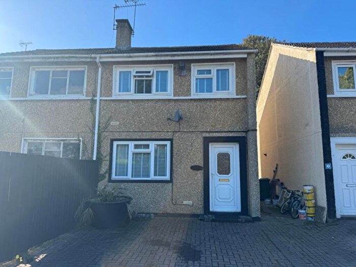 3 Bedroom Semi-Detached House For Sale In St. Michaels Close, Mitcheldean, Gloucestershire, GL17