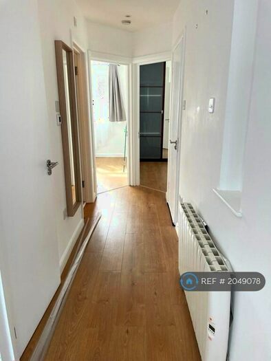 2 Bedroom Flat To Rent In Alyth Gardens, London, NW11