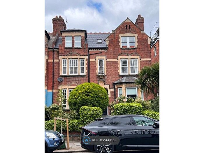 1 Bedroom Flat To Rent In Fellows Road, London, NW3