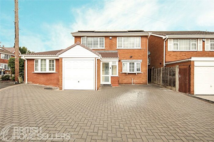 5 Bedroom Detached House For Sale In Myring Drive, Sutton Coldfield, West Midlands, B75