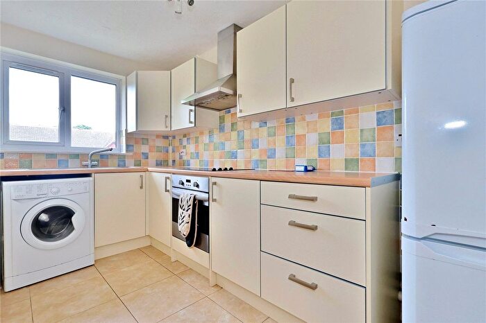 1 Bedroom Flat To Rent In Beta Road, Woking, Surrey, GU22