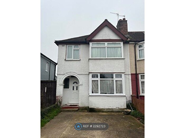 3 Bedroom End Of Terrace House To Rent In Purcell Rd, Greenford, UB6