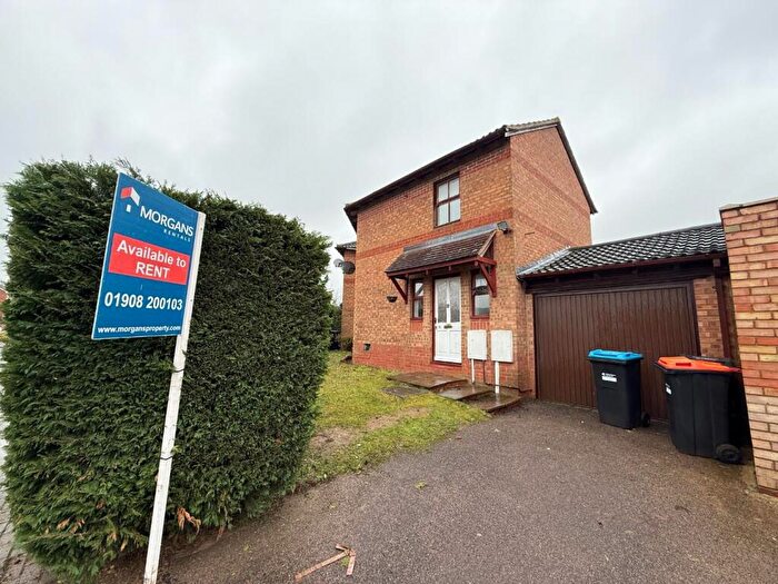 3 Bedroom Semi-Detached House To Rent In Oldbrook, MK6