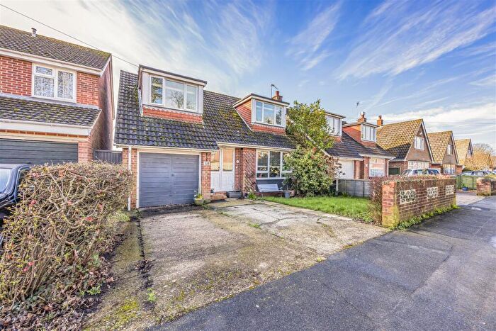 4 Bedroom Detached House For Sale In Southleigh Road, Emsworth, PO10