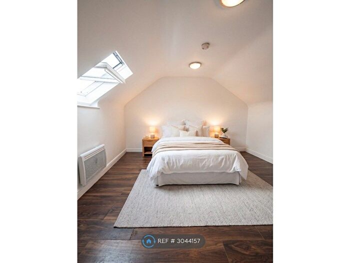 Studio To Rent In Norwood Road, London, SE27