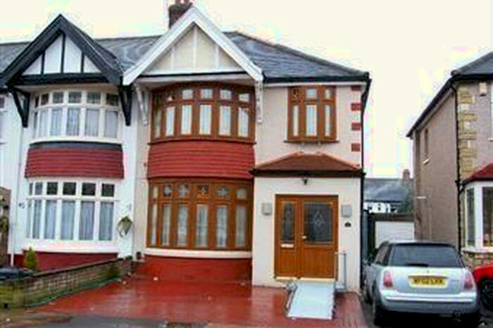 3 Bedroom Semi-Detached House To Rent In Capel Garden, Barking IG3