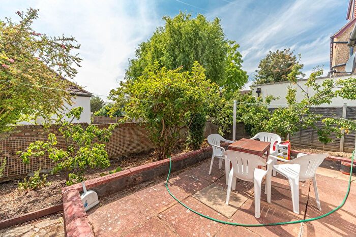3 Bedroom Bungalow For Sale In Garratt Road, Edgware, HA8