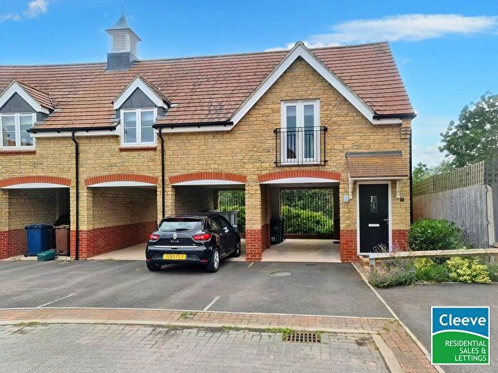 2 Bedroom Semi-Detached House To Rent In Curlew Close, GL52
