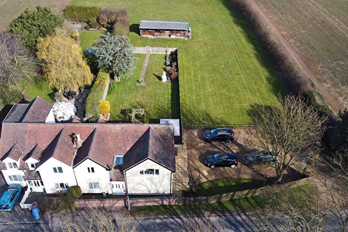 4 Bedroom Equestrian Property For Sale In Lichfield Road, Edial, Burntwood, WS7