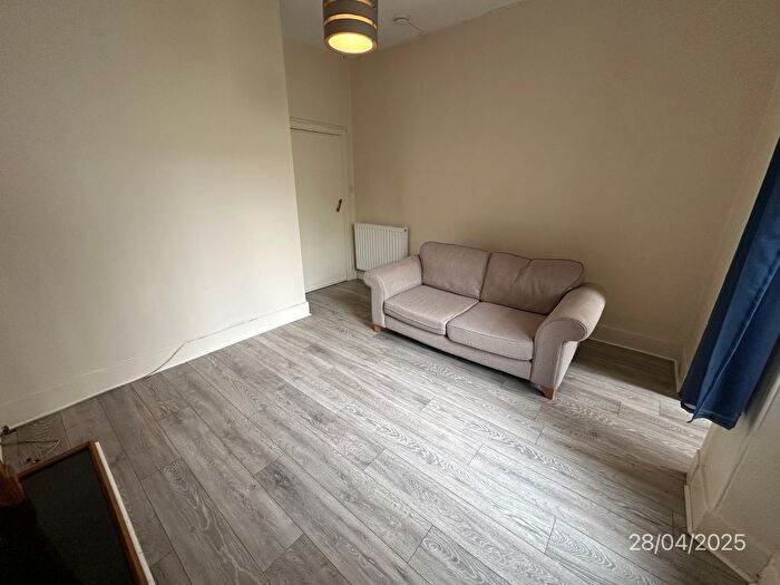 1 Bedroom Flat To Rent In Howburn Place, Ground Floor Right, Aberdeen, AB11