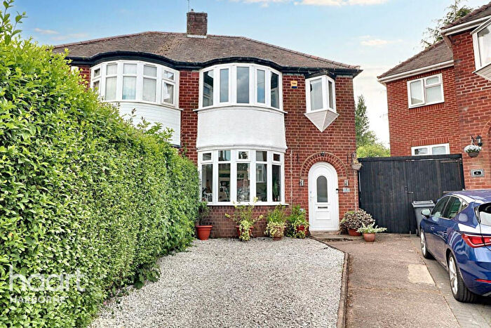 3 Bedroom Semi-Detached House For Sale In Hesket Avenue, Oldbury, B68