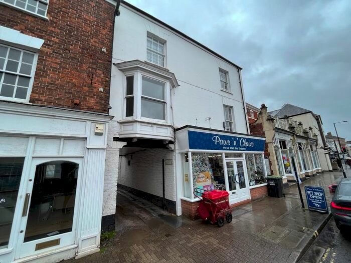 1 Bedroom Flat To Rent In High Street, Wellington, TA21