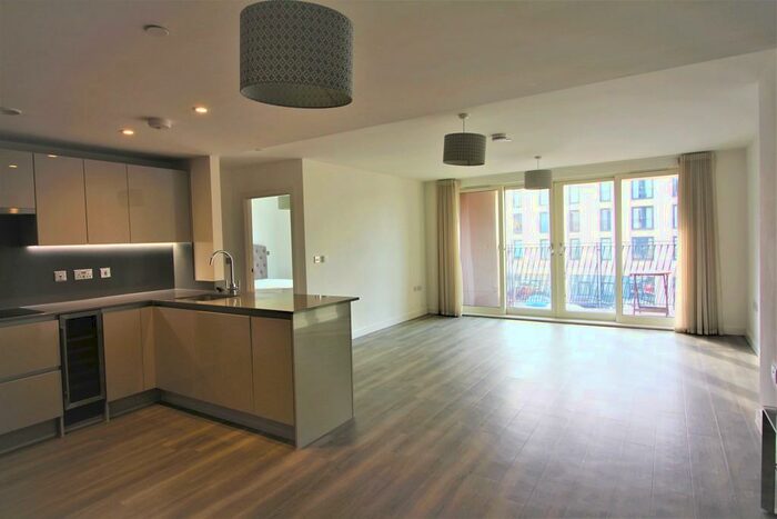 1 Bedroom Apartment To Rent In Sovereign Point, Midland Road, BA2