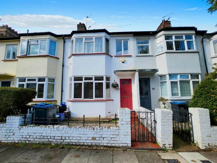 3 Bedroom Property To Rent In Kingsley Road, London, SW19