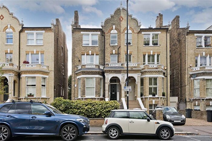 1 Bedroom Flat To Rent In The Chase, Clapham, SW4