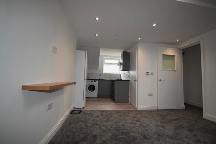 2 Bedroom Flat To Rent In Ashford Street, Stoke On Trent, ST4