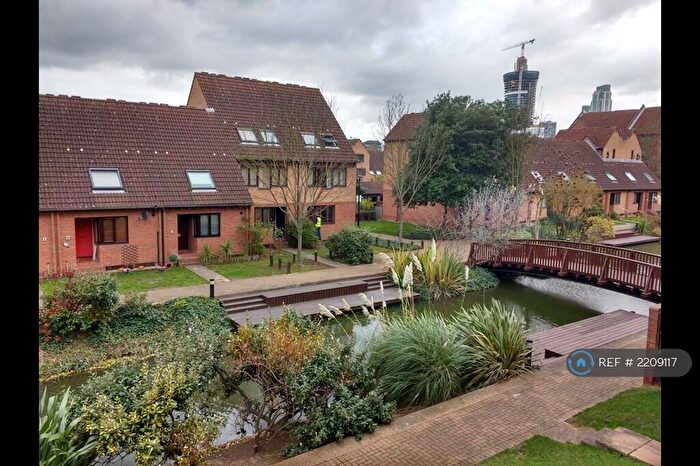 4 Bedroom Terraced House To Rent In Leerdam Drive, London, E14