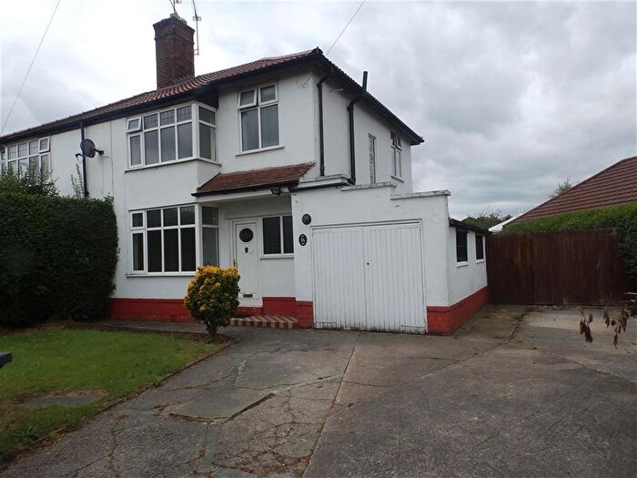 3 Bedroom Semi-Detached House To Rent In Longfield Avenue, Upton, Chester, CH2